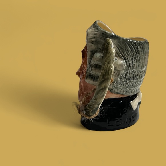 Royal Doulton Vintage Character Mug “The Lawyer” - Picture 3 of 5